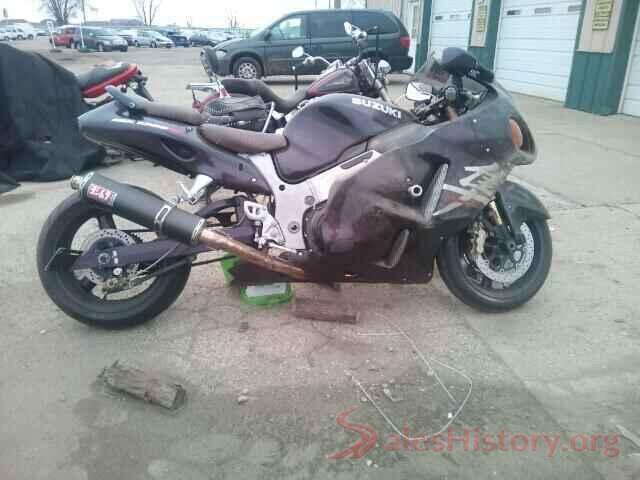 JS1GW71A142102022 2004 SUZUKI GSX1300