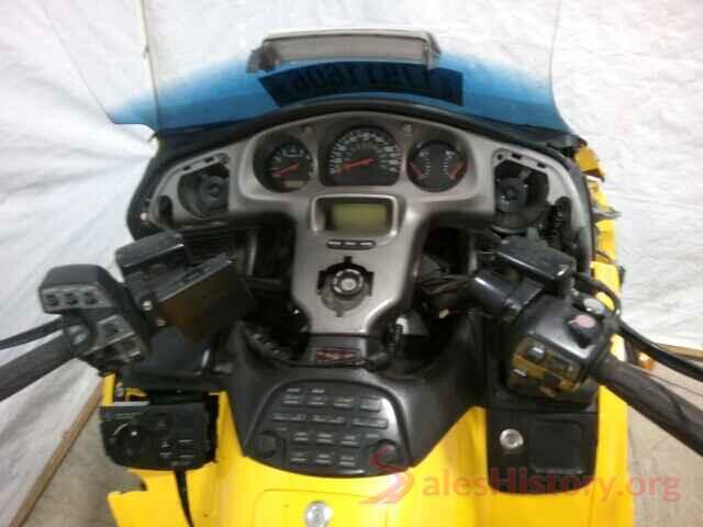 1HFSC47052A108419 2002 HONDA GL CYCLE