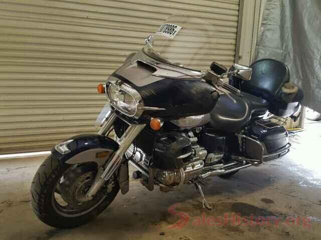 1HFSC4102YA100229 2000 HONDA GL CYCLE