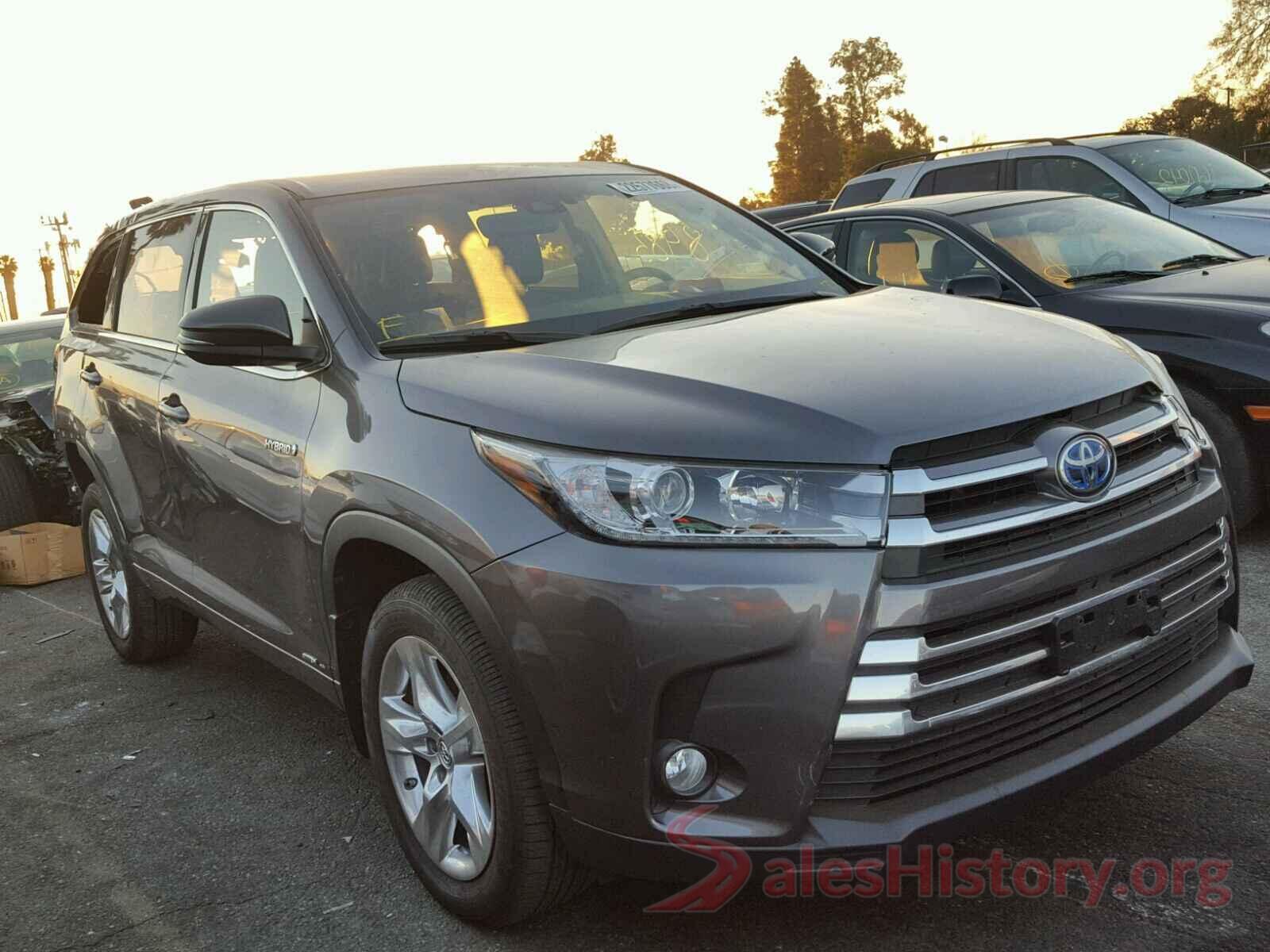 5TDDGRFH3HS025711 2017 TOYOTA HIGHLANDER