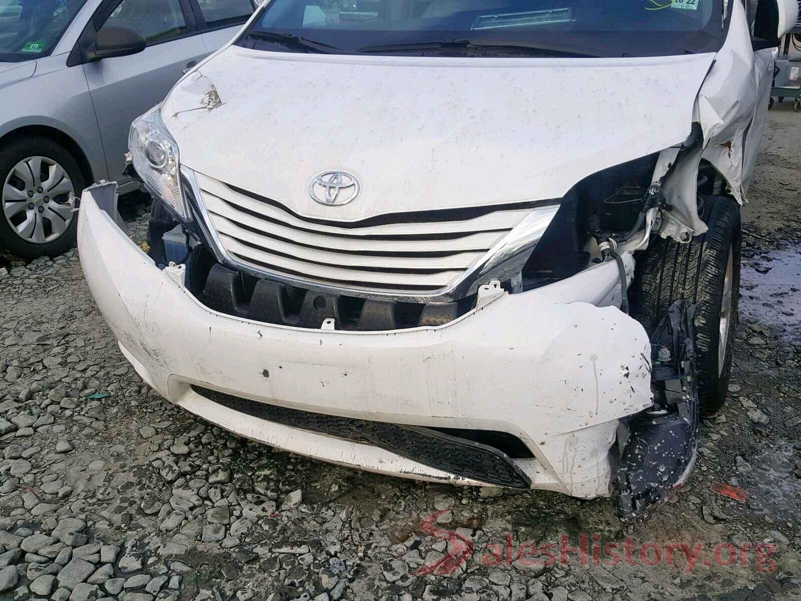 5TDKZ3DC5HS858674 2017 TOYOTA SIENNA