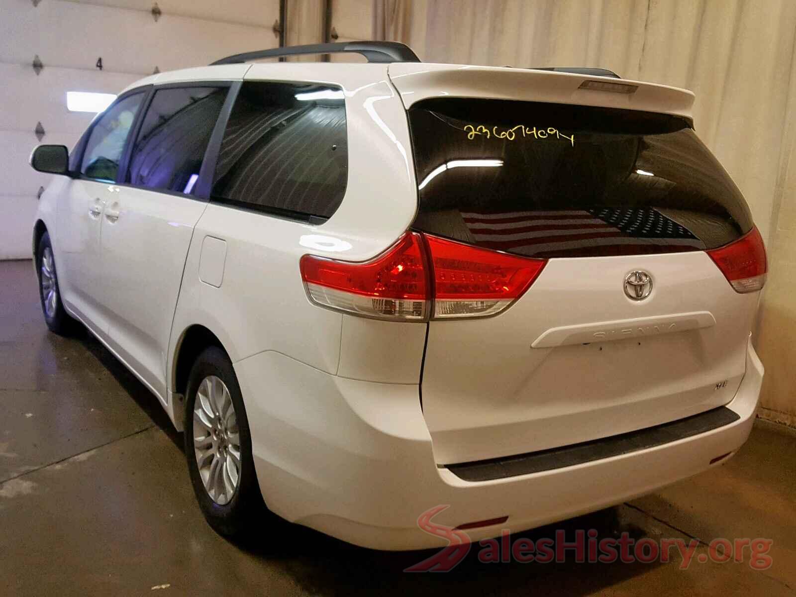 5TDYK3DC0BS174962 2011 TOYOTA SIENNA XLE