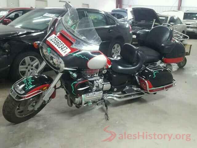 1HFSC4107YA101828 2000 HONDA GL CYCLE