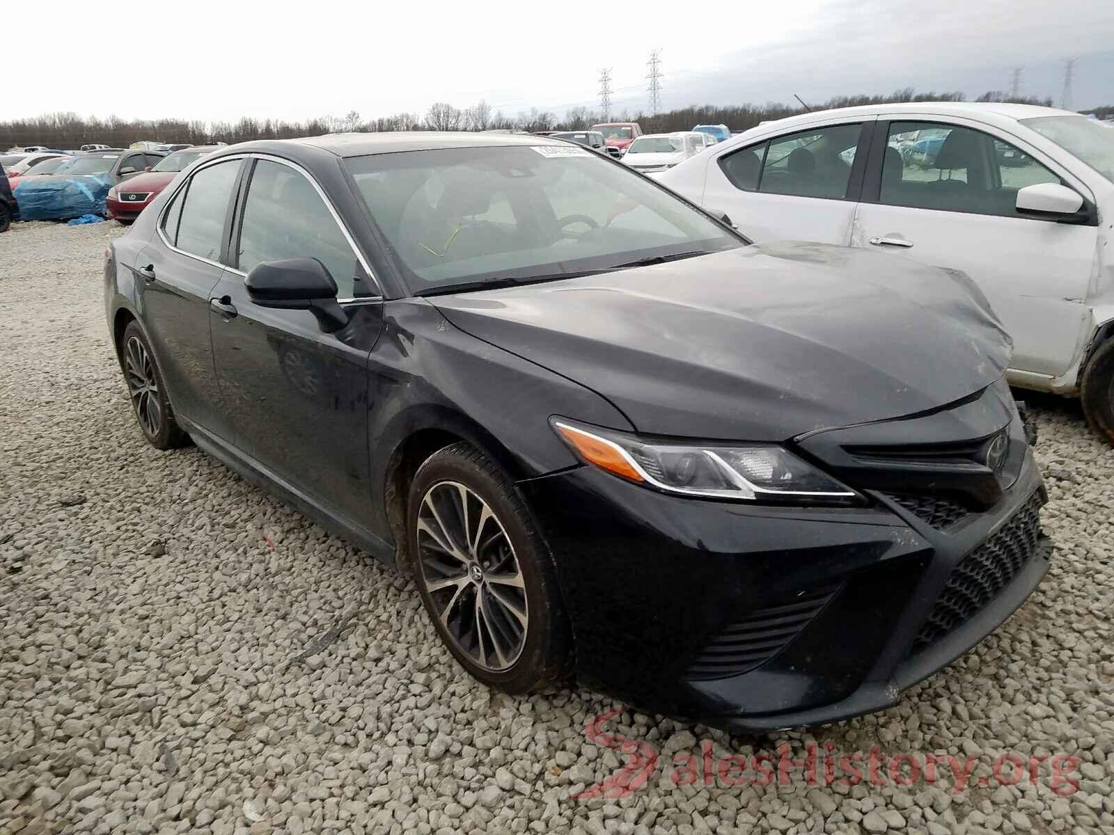 4T1B11HKXJU003382 2018 TOYOTA CAMRY