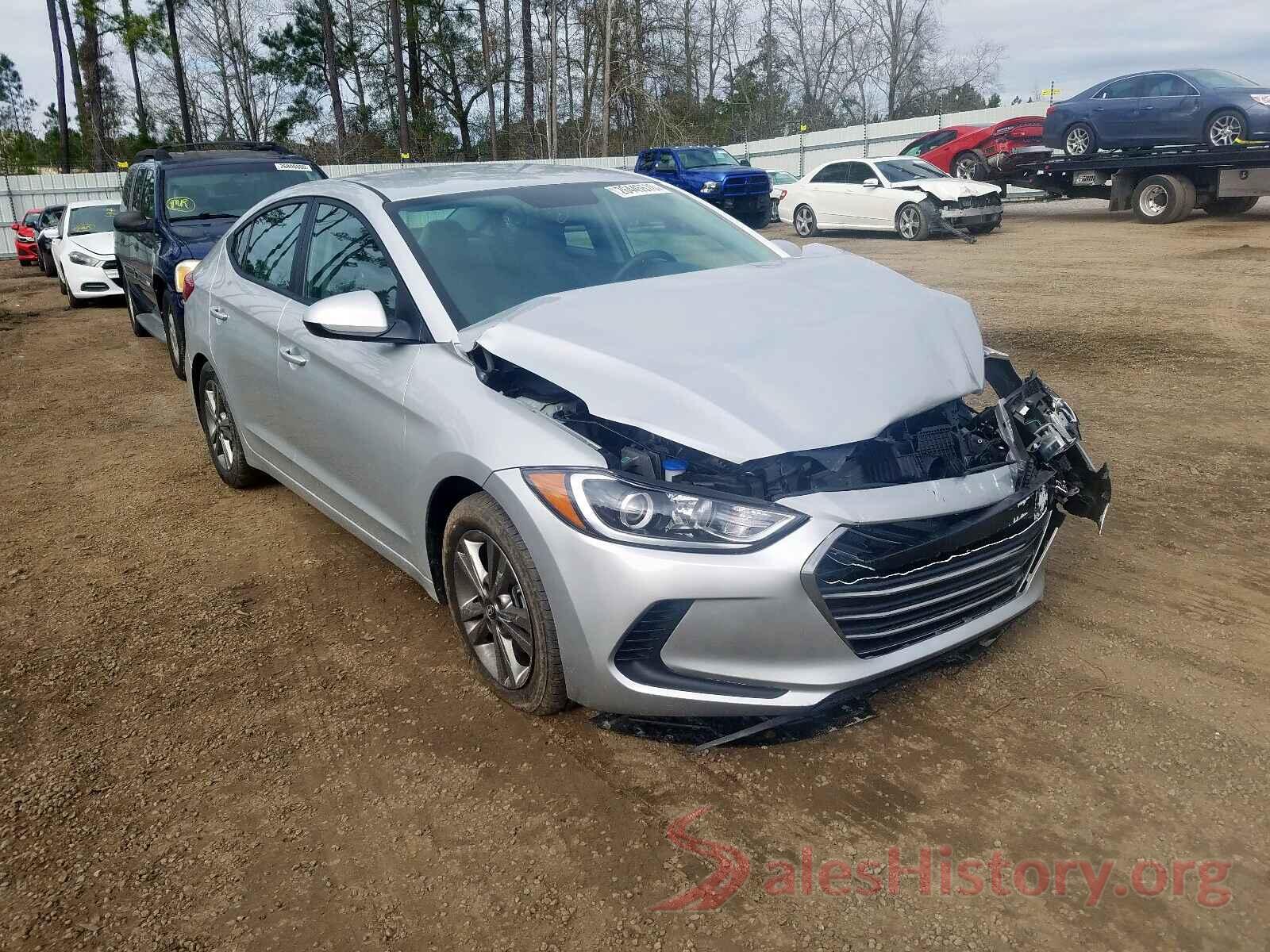 5NPD84LFXJH250917 2018 HYUNDAI ELANTRA