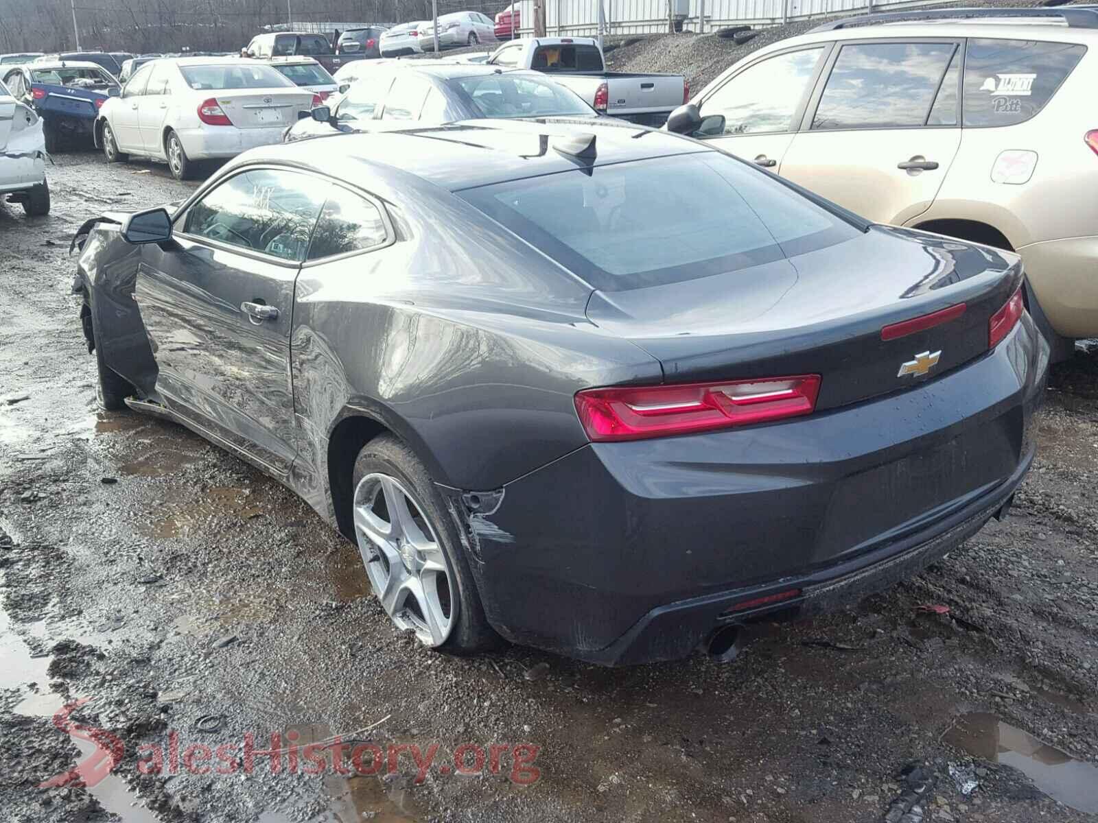 2016 CHEVROLET CAMARO VIN 1G1FB1RX2G0176304, right side view