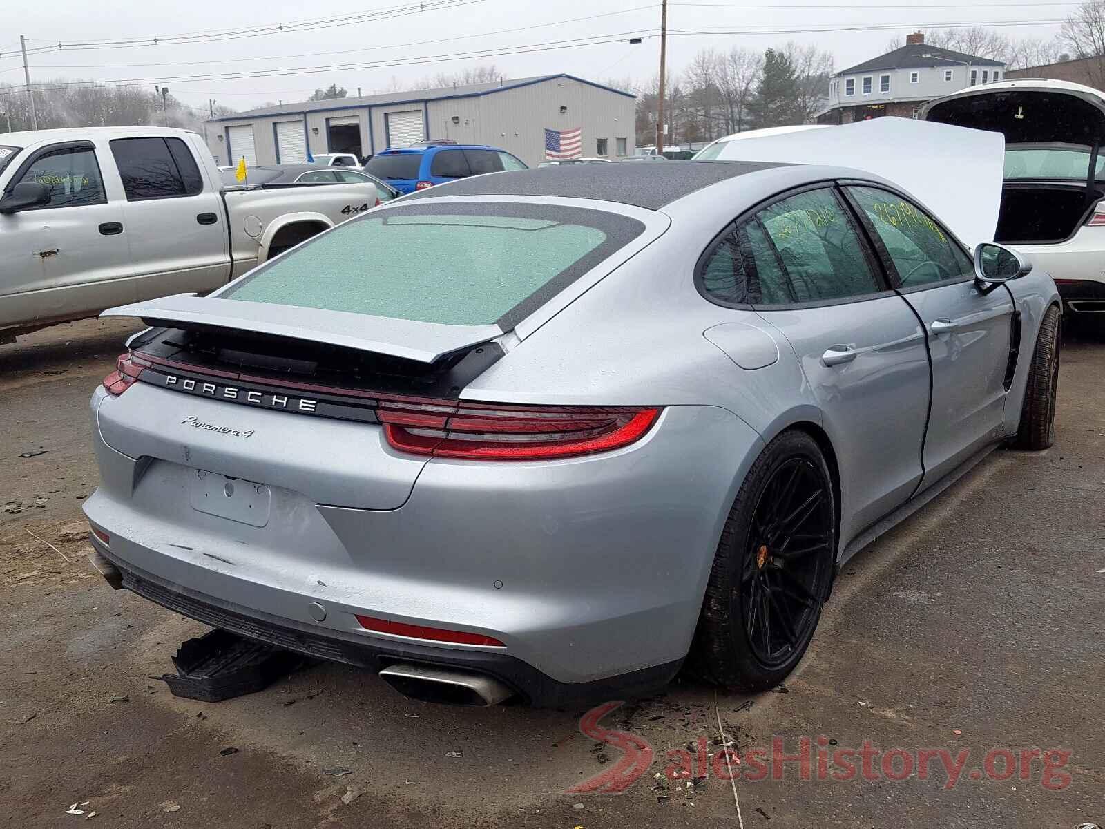 WP0AA2A75HL102493 2017 PORSCHE PANAMERA