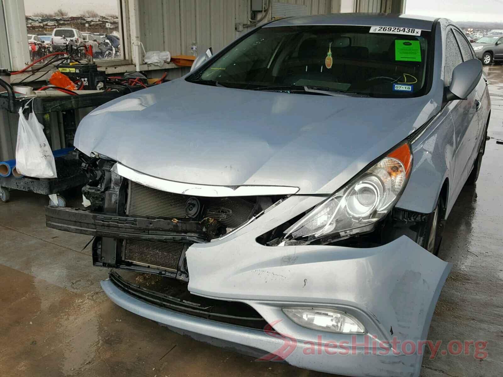 5NPEC4AC0BH127933 2011 HYUNDAI SONATA