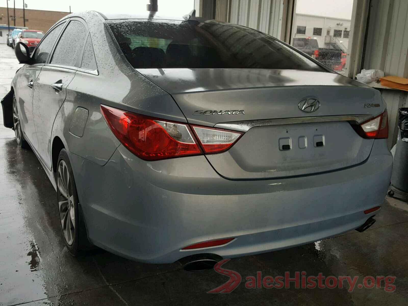 5NPEC4AC0BH127933 2011 HYUNDAI SONATA