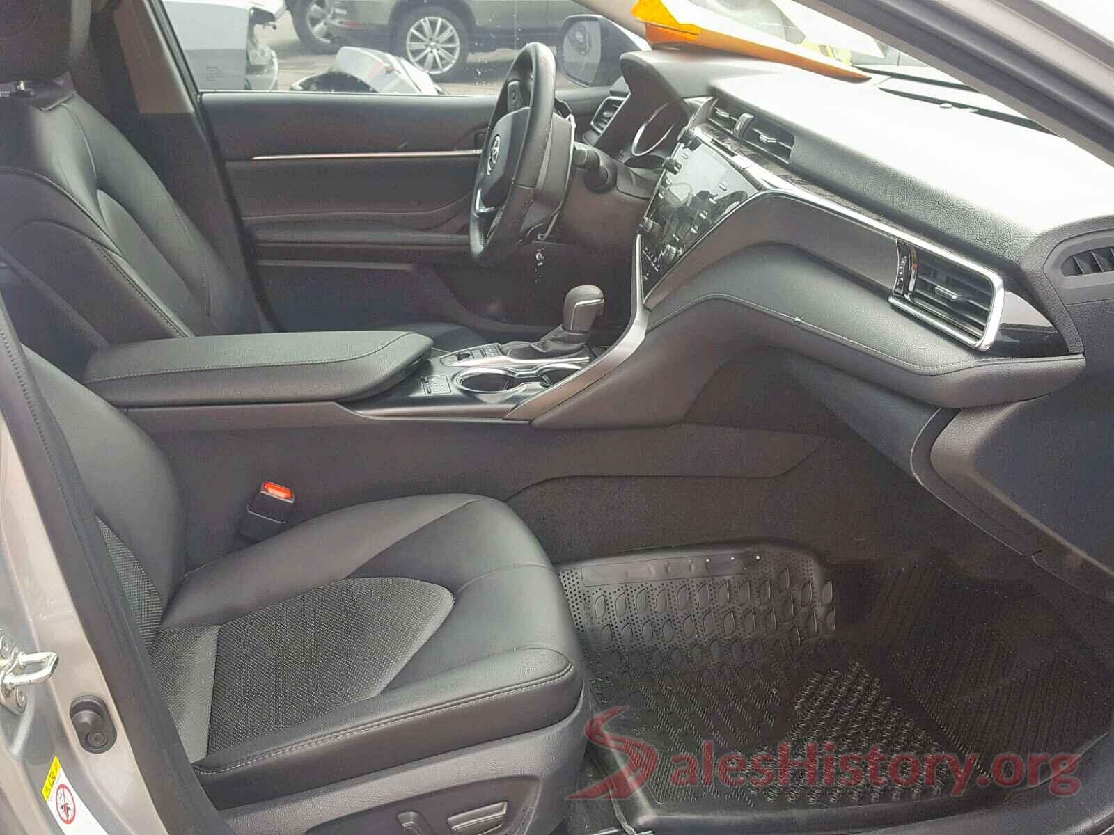 4T1B61HK9JU105418 2018 TOYOTA CAMRY