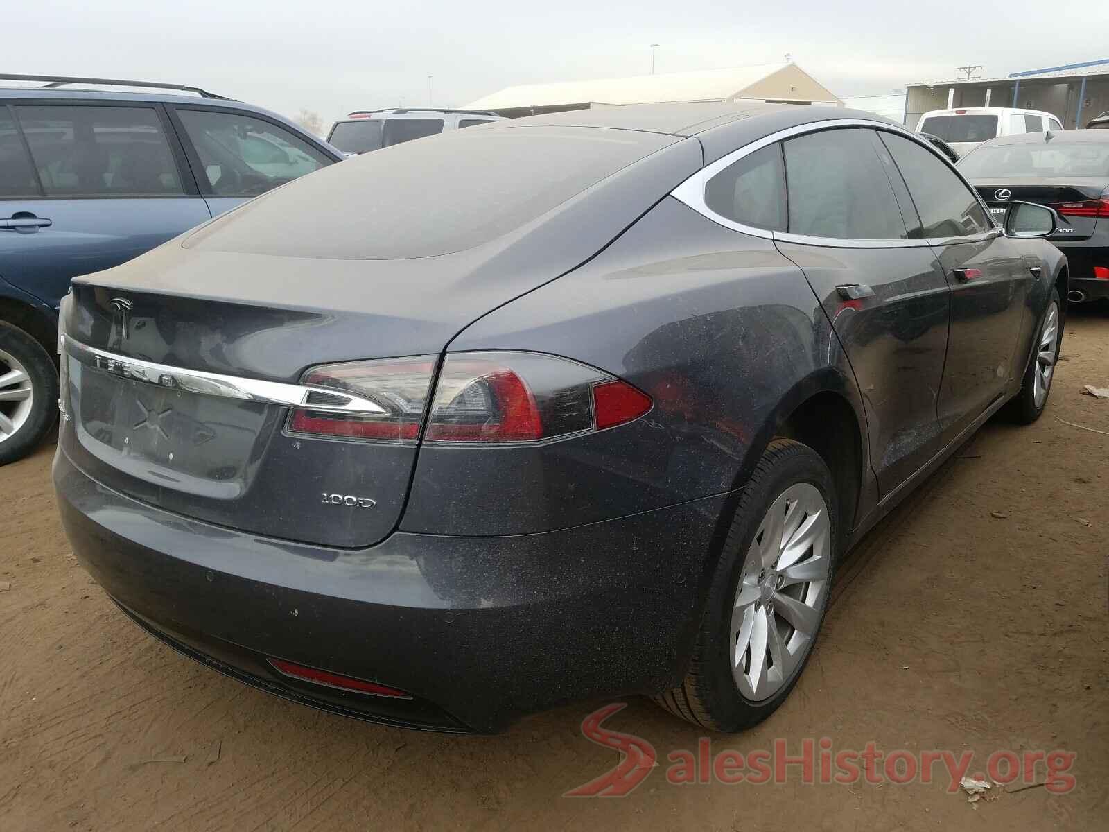 5YJSA1E25JF267594 2018 TESLA MODEL S