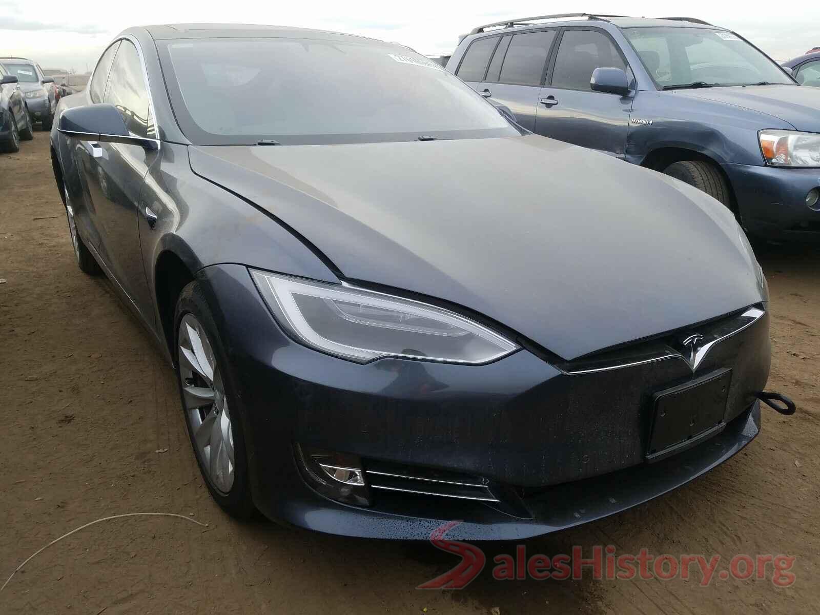 5YJSA1E25JF267594 2018 TESLA MODEL S