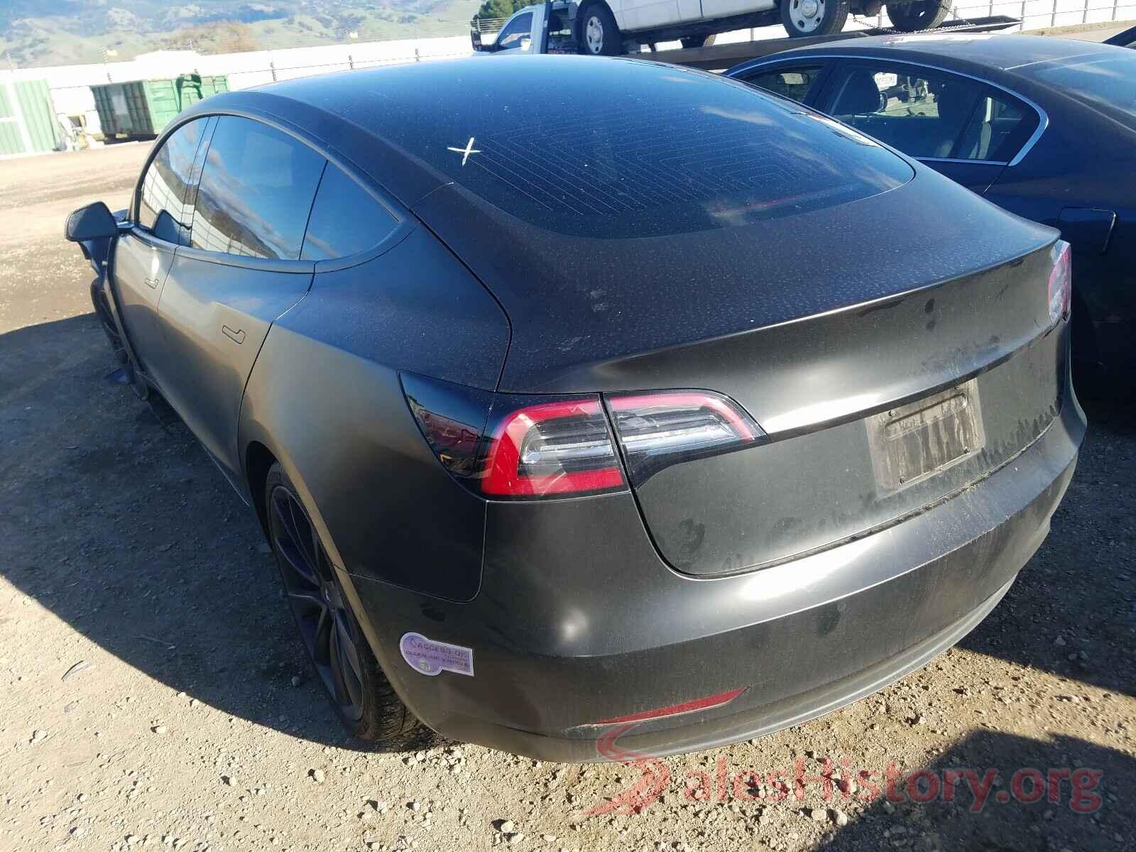 5YJ3E1EB1JF083228 2018 TESLA MODEL 3