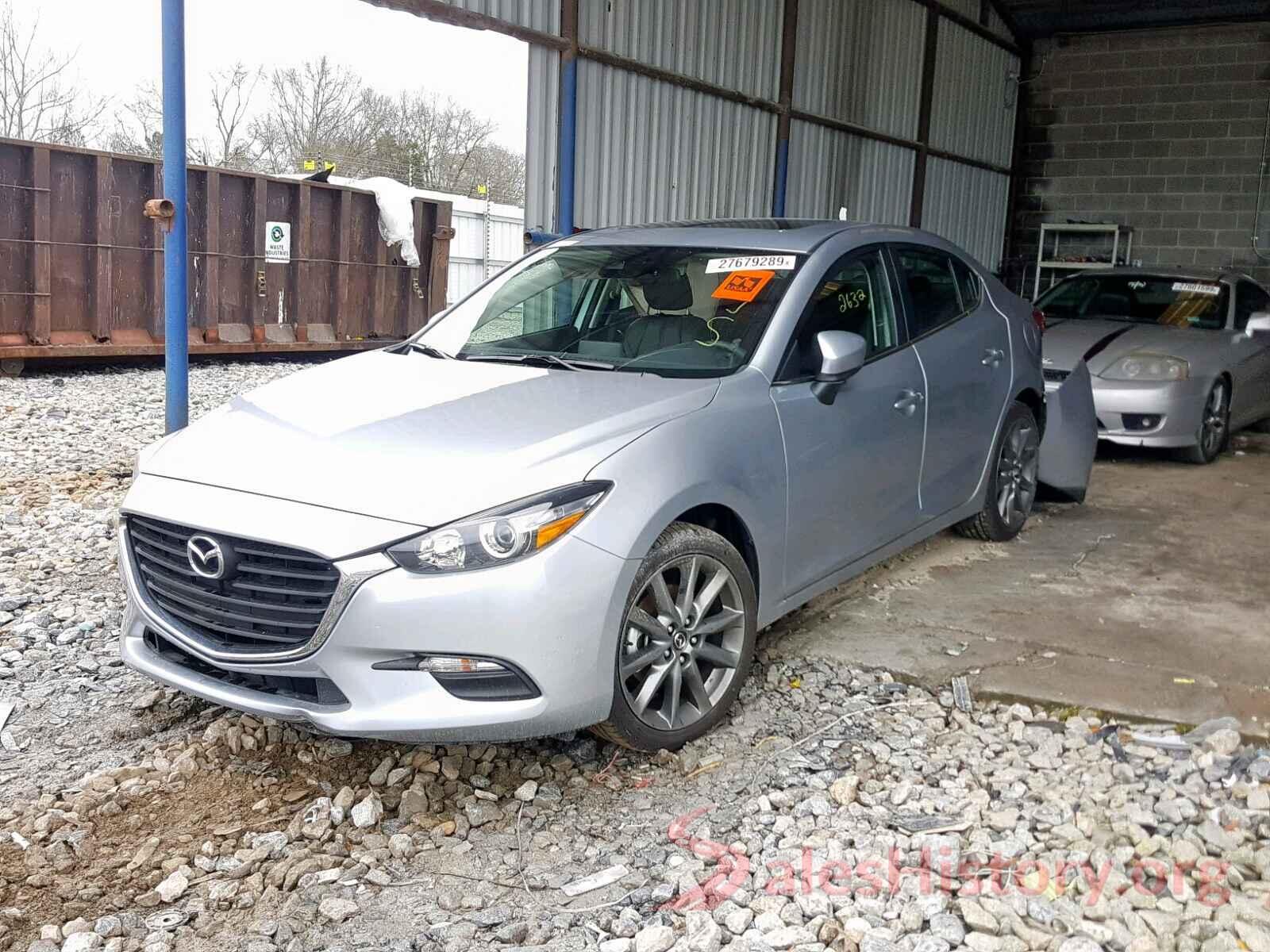 3MZBN1V3XJM261778 2018 MAZDA 3