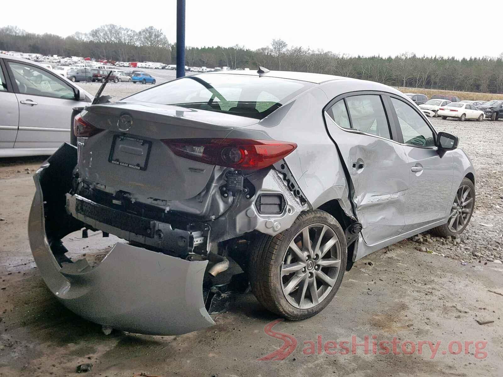 3MZBN1V3XJM261778 2018 MAZDA 3