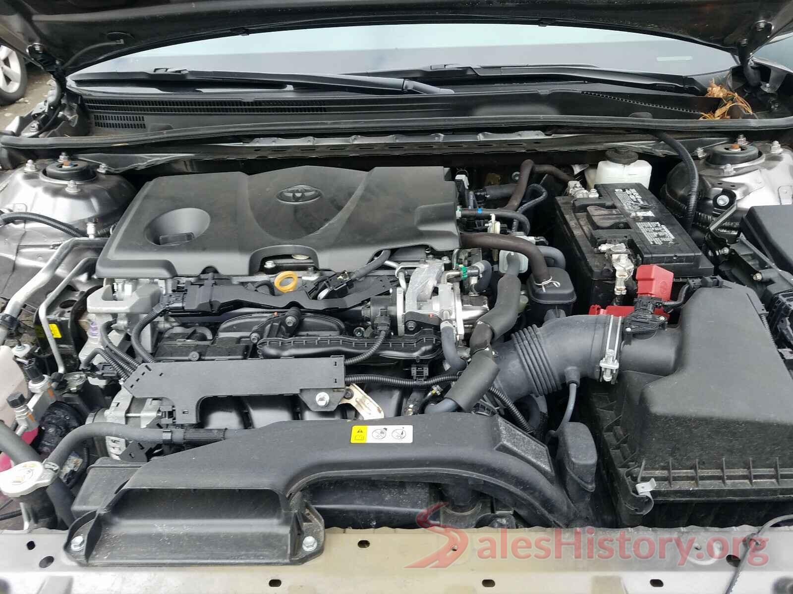 4T1B61HK3JU106418 2018 TOYOTA CAMRY