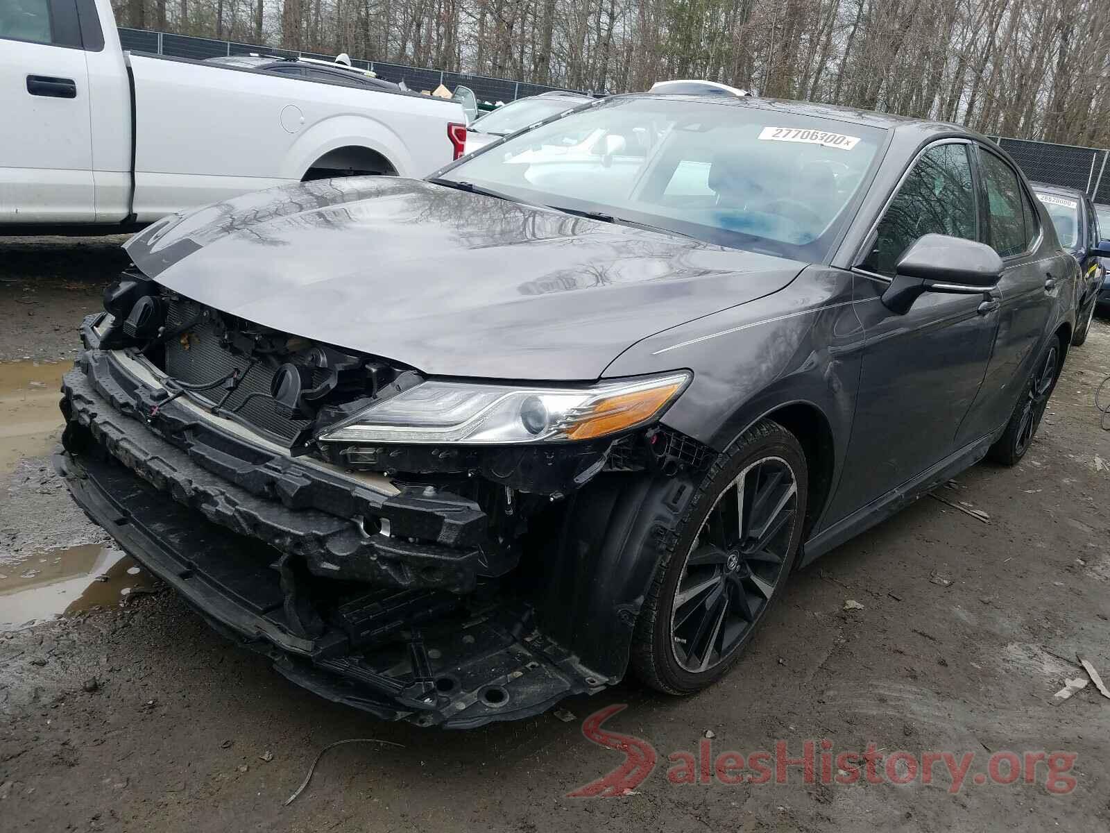 4T1B61HK3JU106418 2018 TOYOTA CAMRY