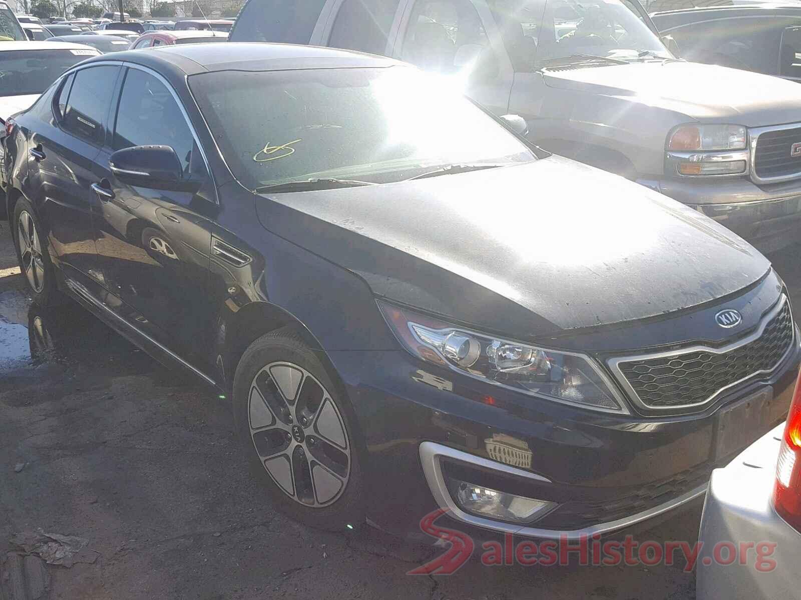 KNAGM4AD7B5001001 2011 KIA OPTIMA