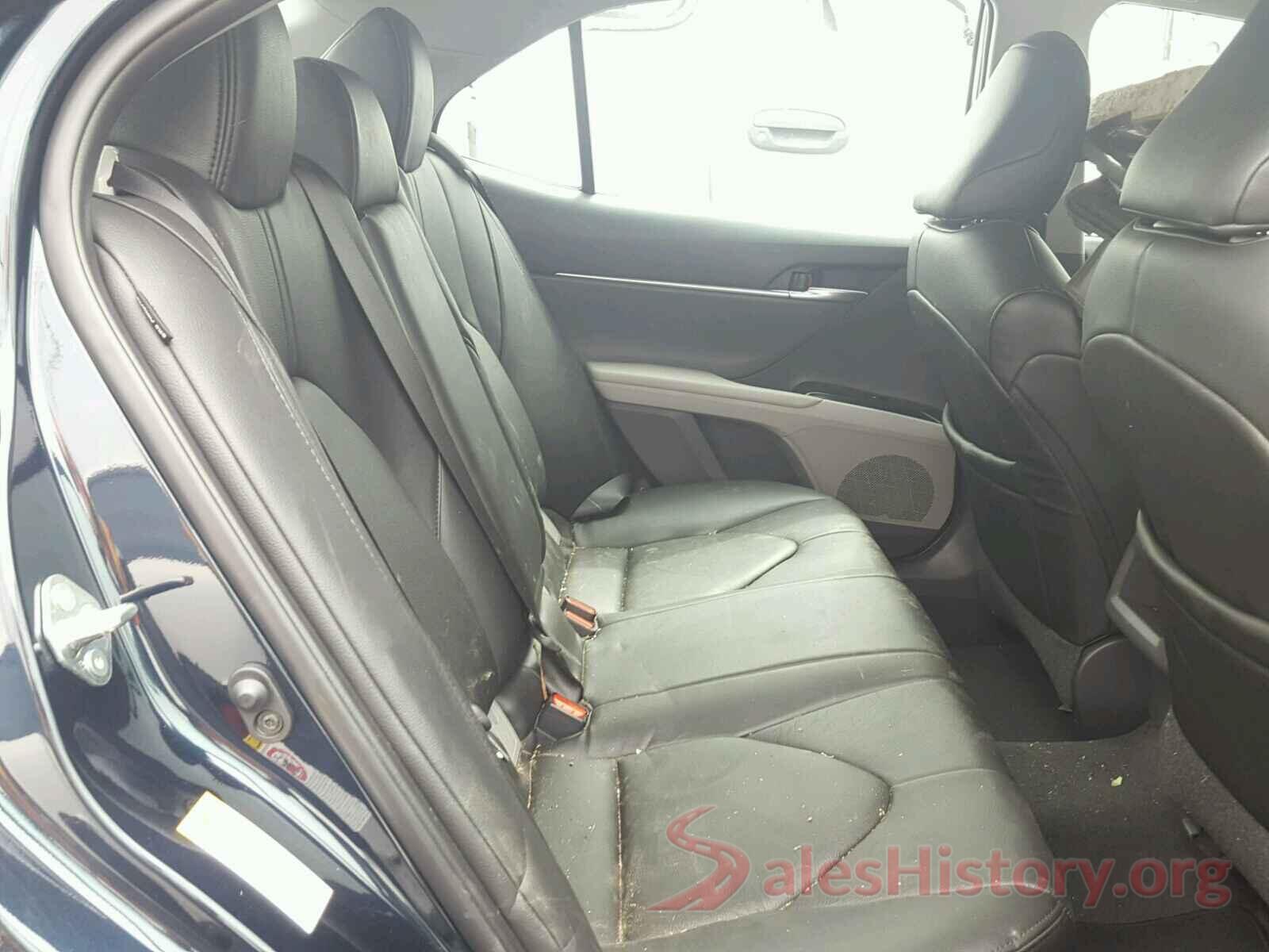 4T1B11HK3JU520247 2018 TOYOTA CAMRY