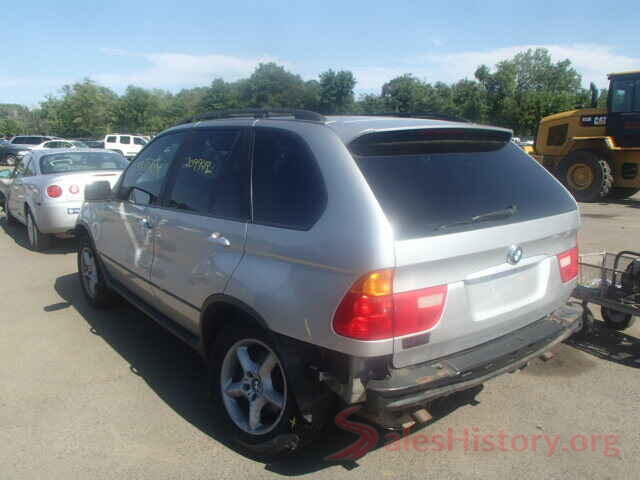 3VV2B7AX5KM144216 2003 BMW X5