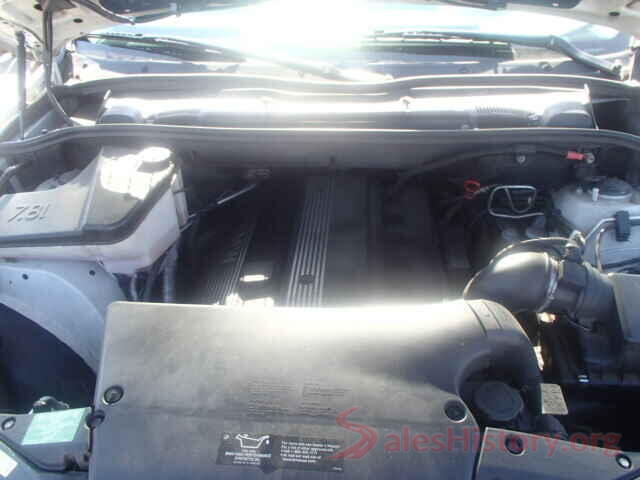 3VV2B7AX5KM144216 2003 BMW X5