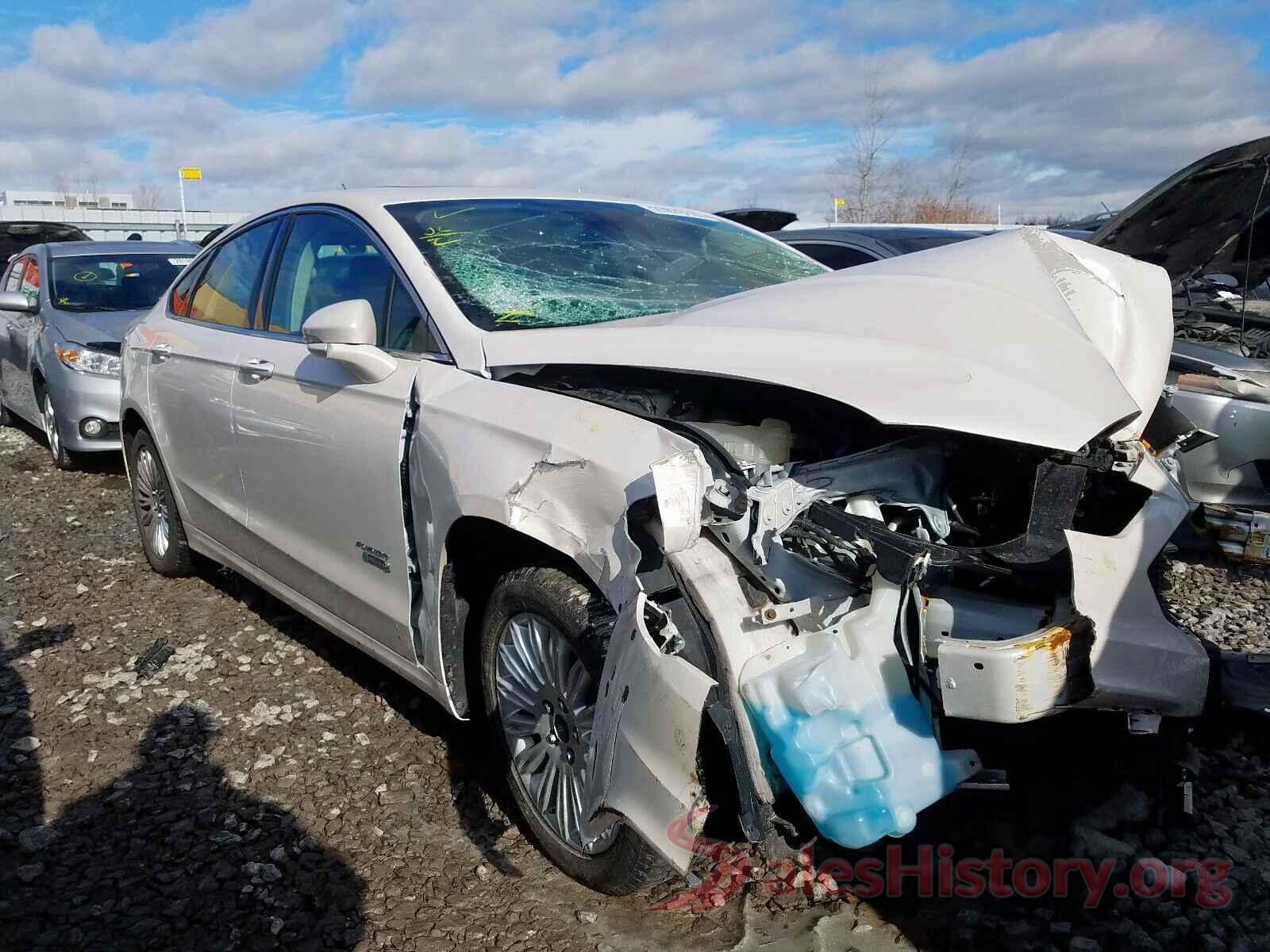 3FA6P0PU2JR273981 2018 FORD FUSION