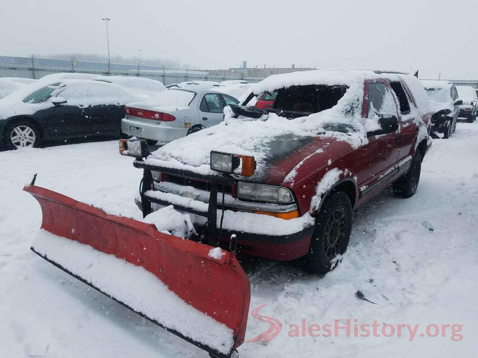 1GNDT13W7W2182945 1998 CHEVROLET BLAZER