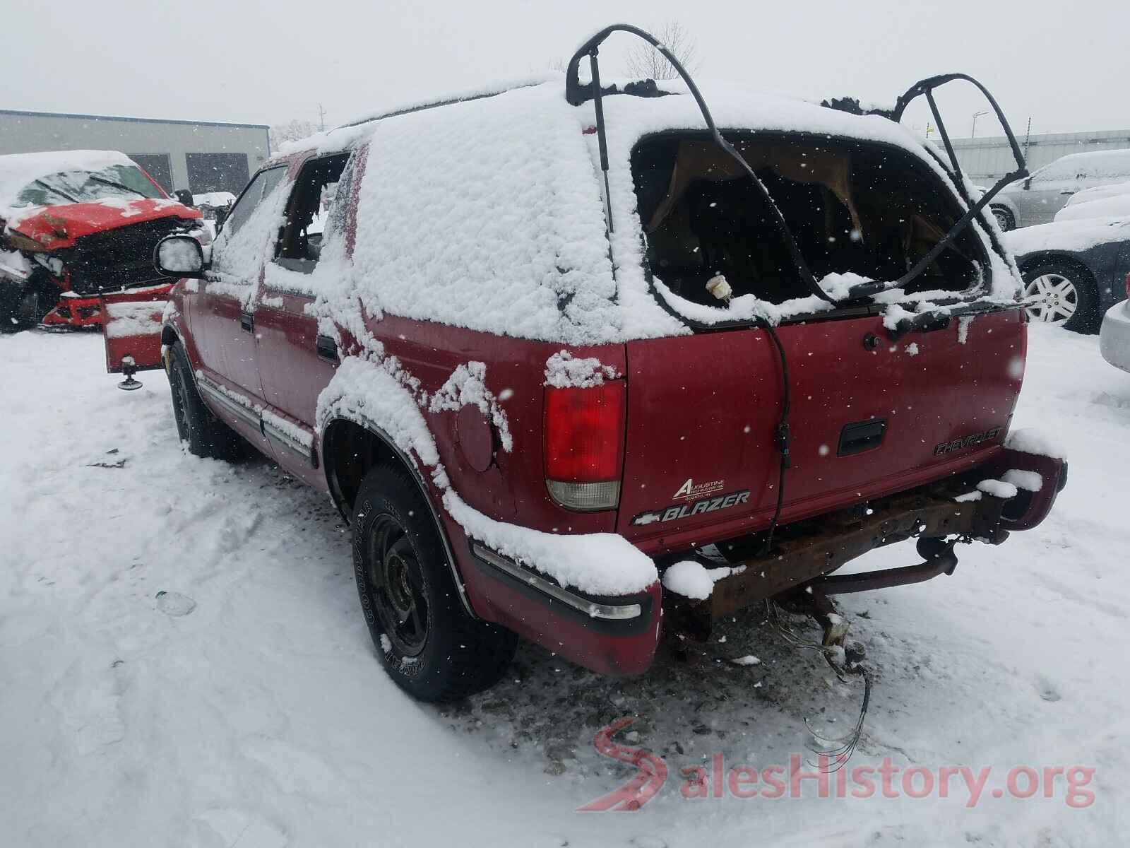 1GNDT13W7W2182945 1998 CHEVROLET BLAZER