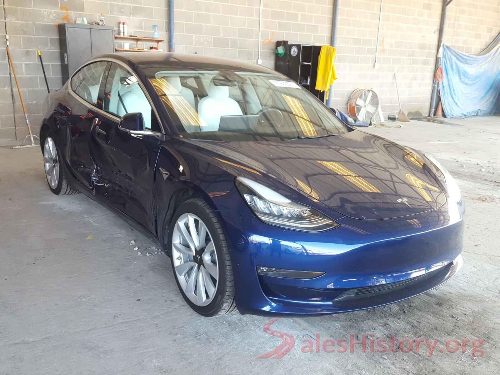 5YJ3E1EB5JF100998 2018 TESLA MODEL 3