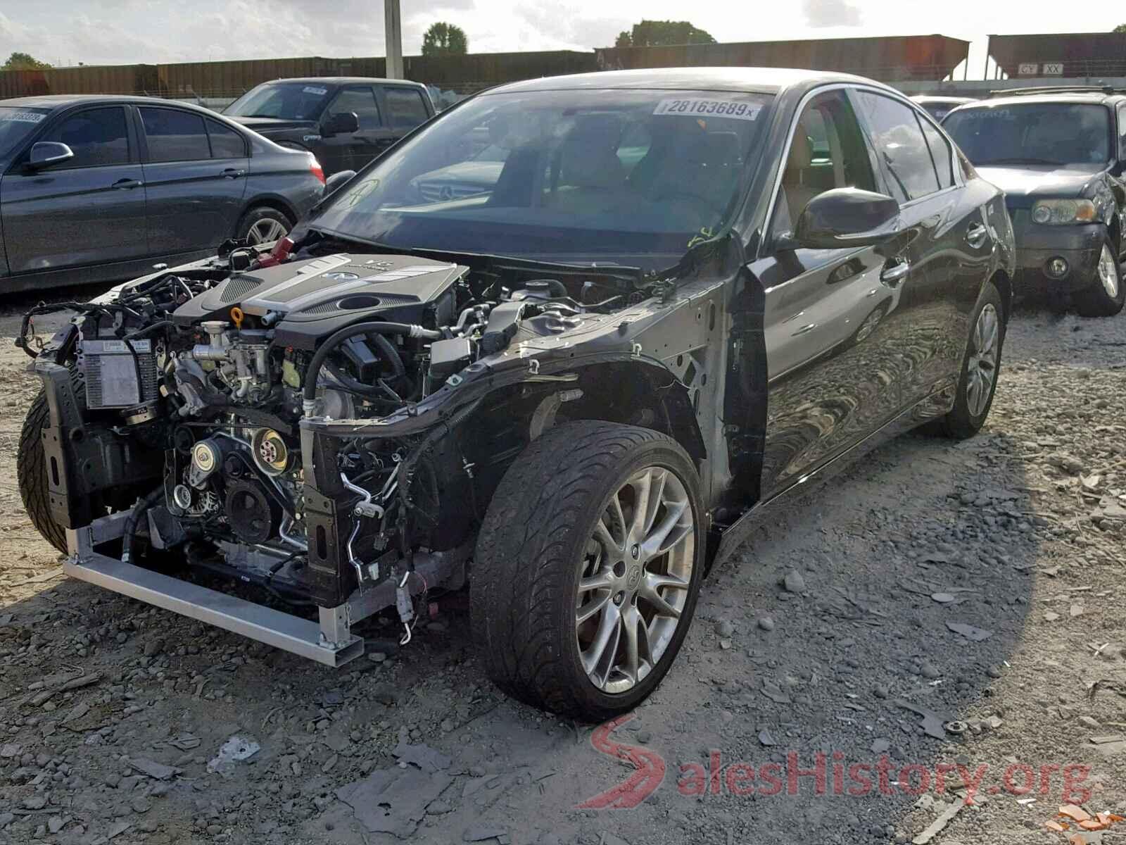 3N1AB7AP2HY305409 2018 INFINITI Q50