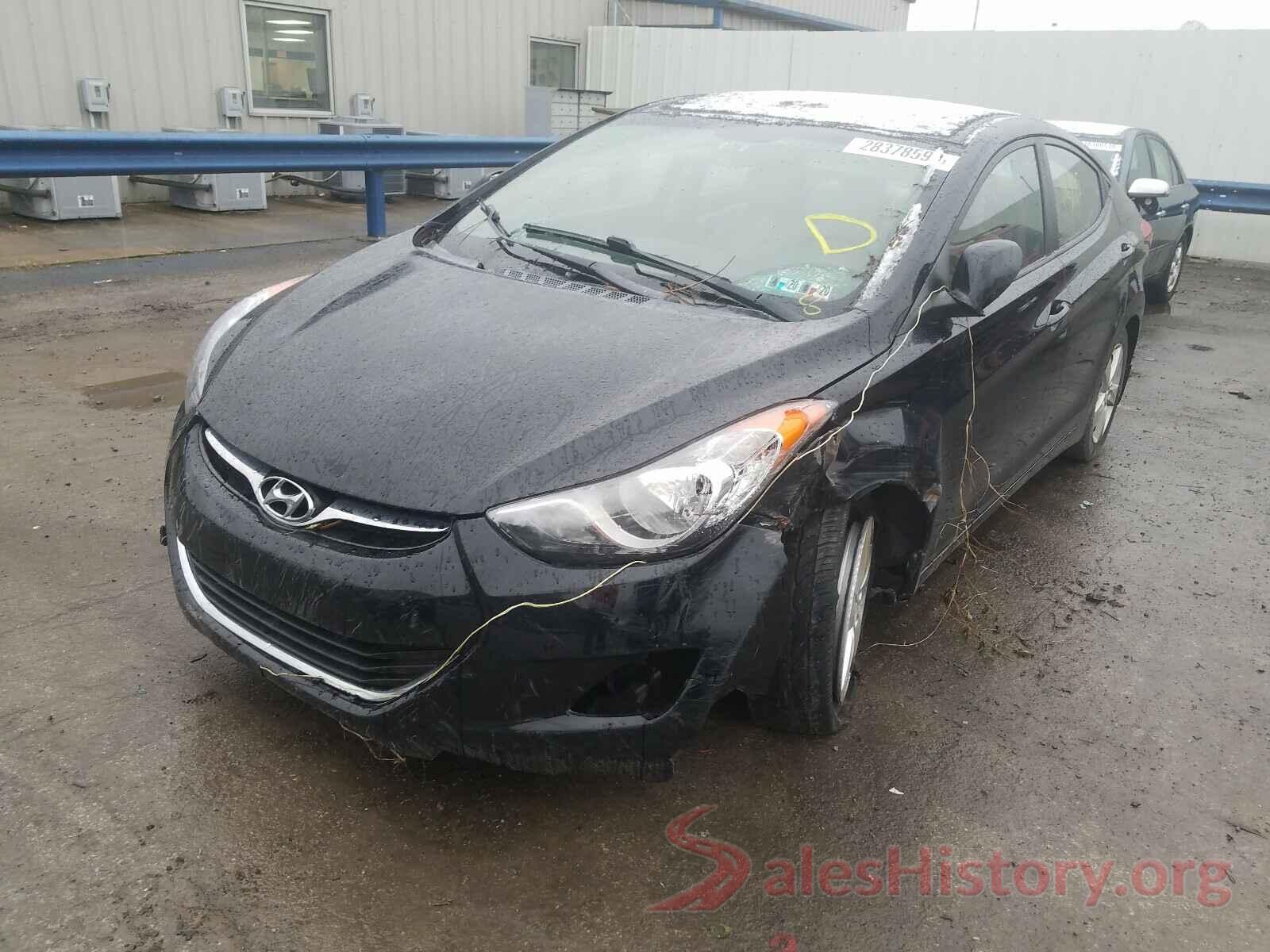 KM8J3CA2XJU653258 2012 HYUNDAI ELANTRA