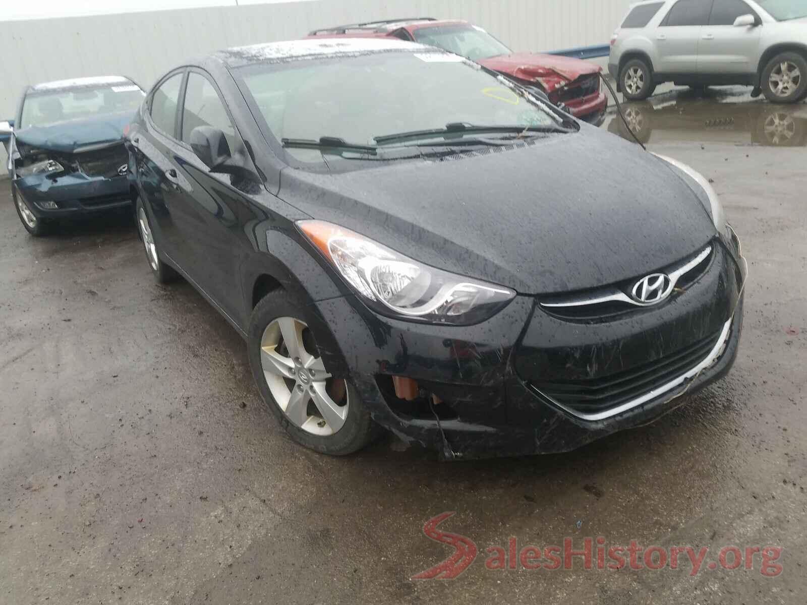 KM8J3CA2XJU653258 2012 HYUNDAI ELANTRA