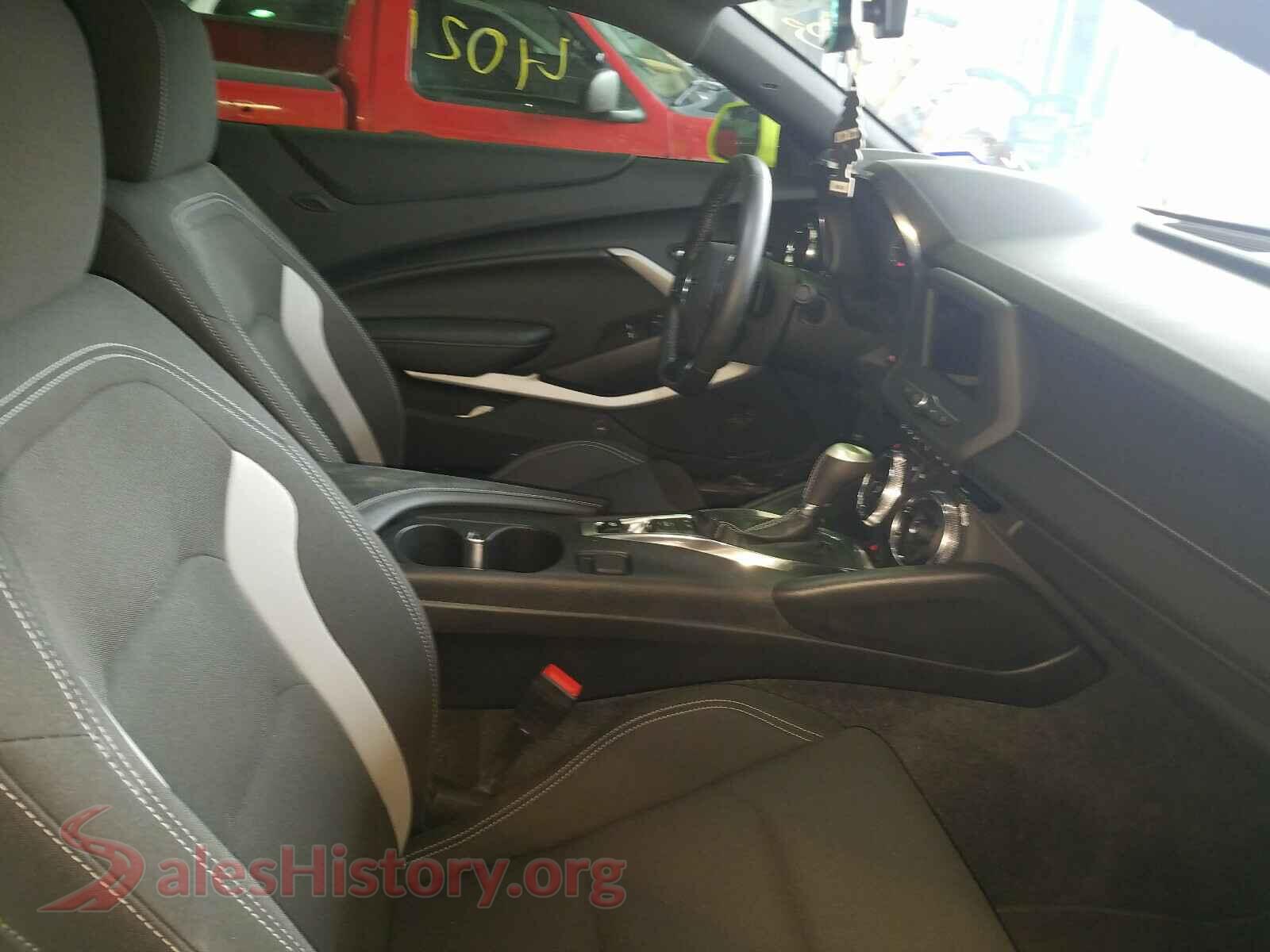 2019 CHEVROLET CAMARO VIN 1G1FB1RXXK0153703, rear view