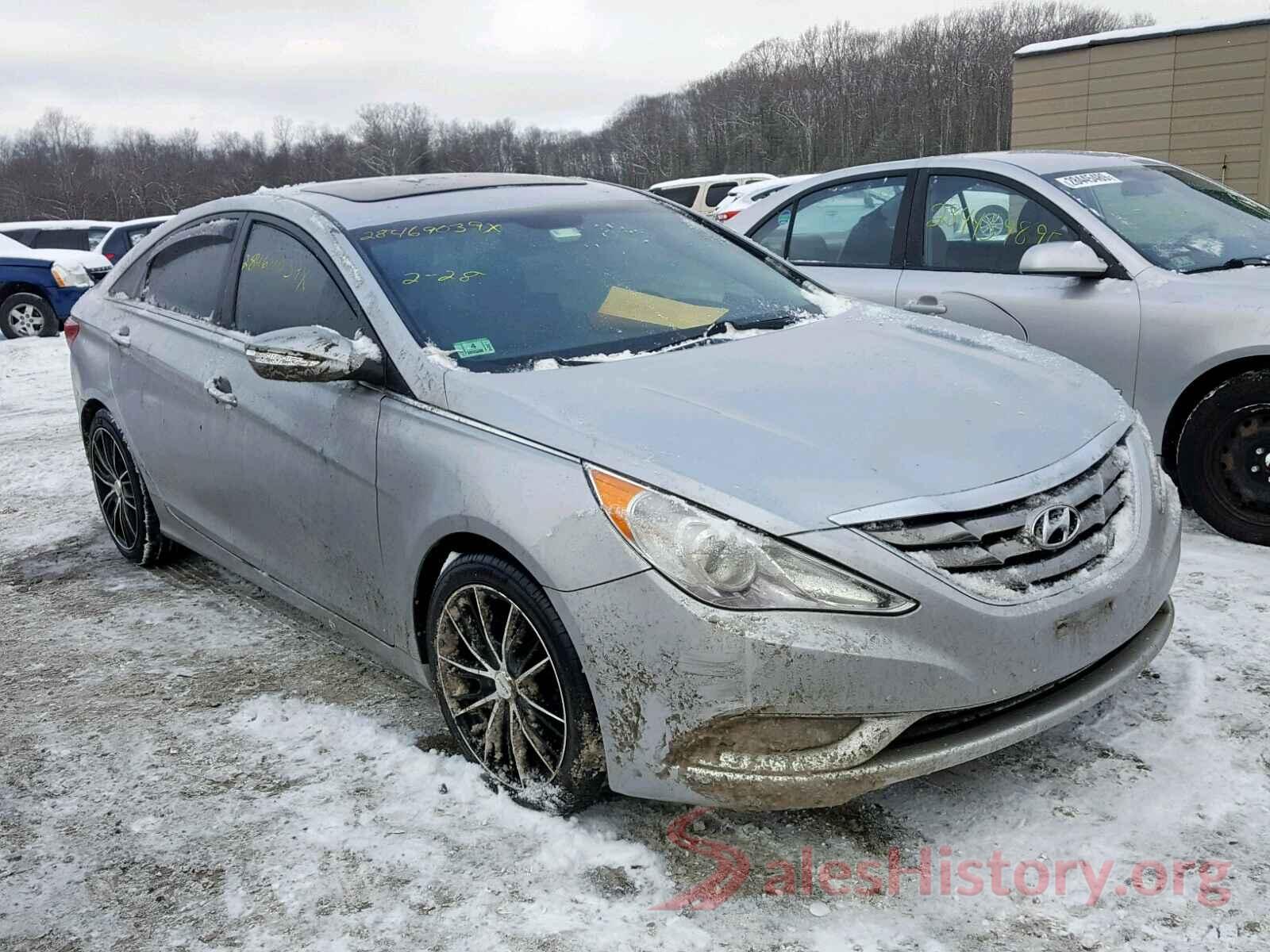 5NPEC4AC0BH120562 2011 HYUNDAI SONATA