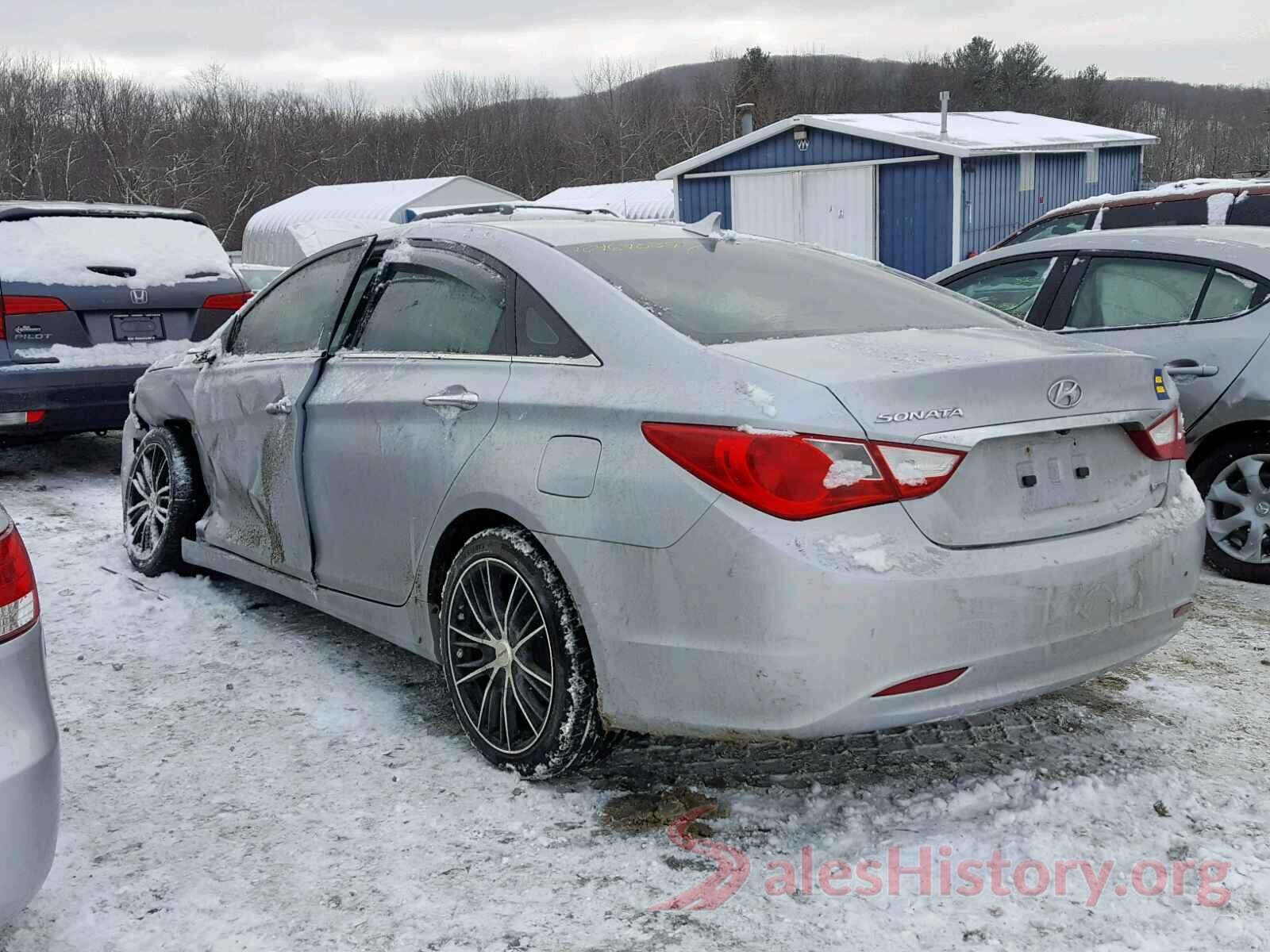 5NPEC4AC0BH120562 2011 HYUNDAI SONATA