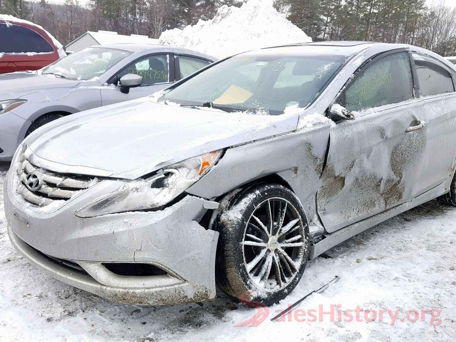 5NPEC4AC0BH120562 2011 HYUNDAI SONATA