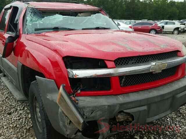 3C4NJDCB6KT737071 2002 CHEVROLET AVALANCHE