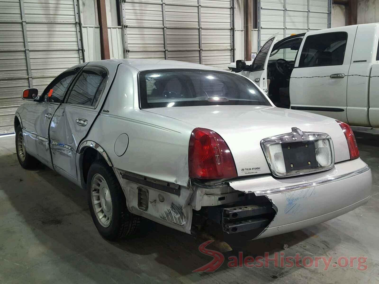 ML32F3FJ3KHF16498 1998 LINCOLN TOWNCAR