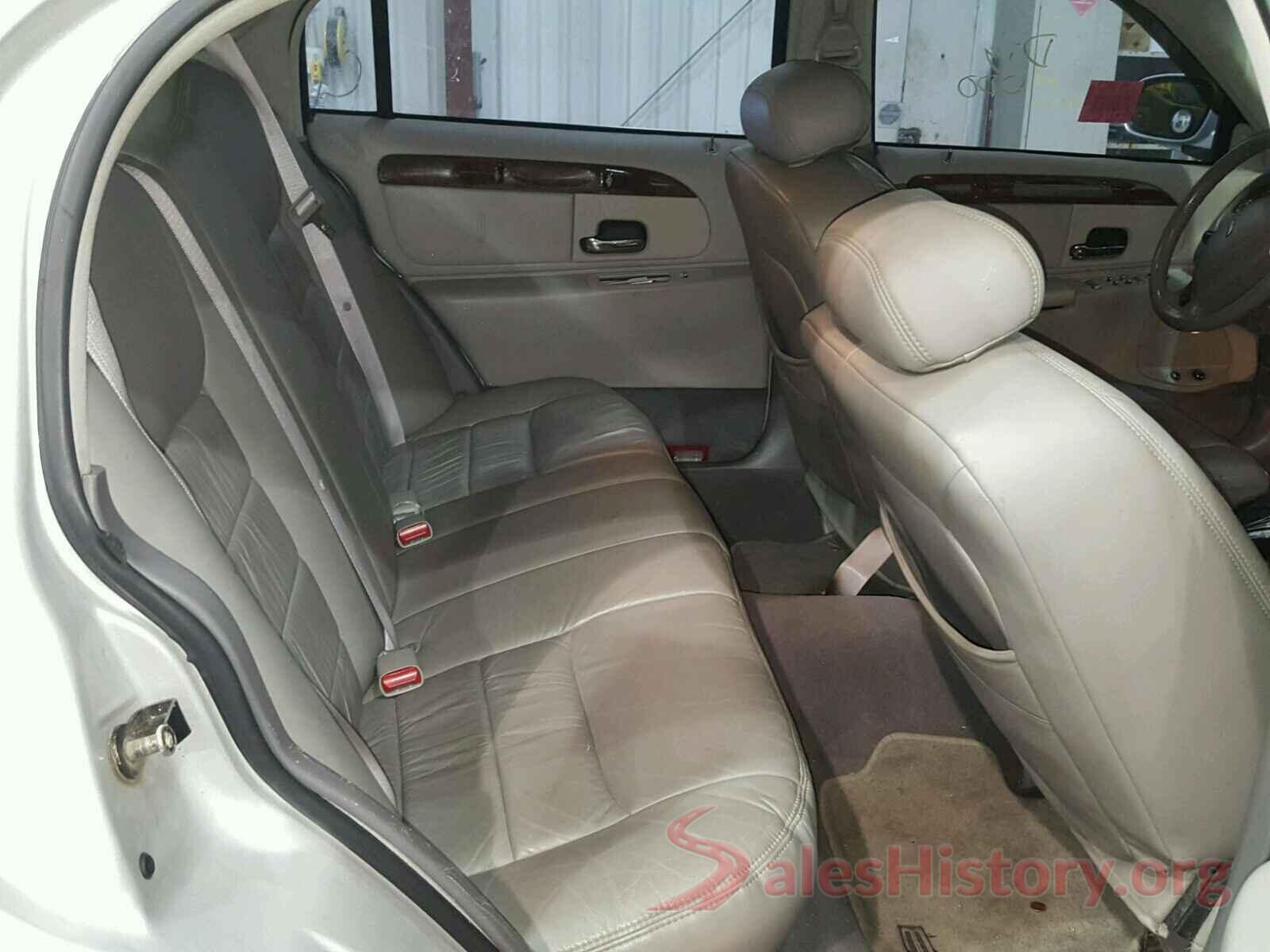 ML32F3FJ3KHF16498 1998 LINCOLN TOWNCAR