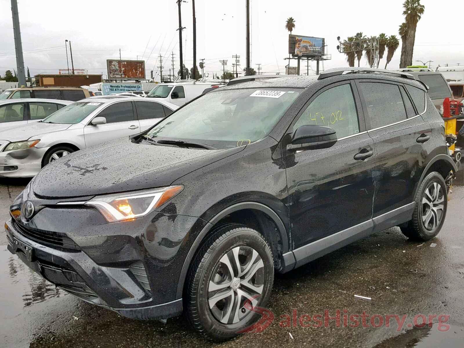 2T3ZFREV7HW317750 2017 TOYOTA RAV4 LE