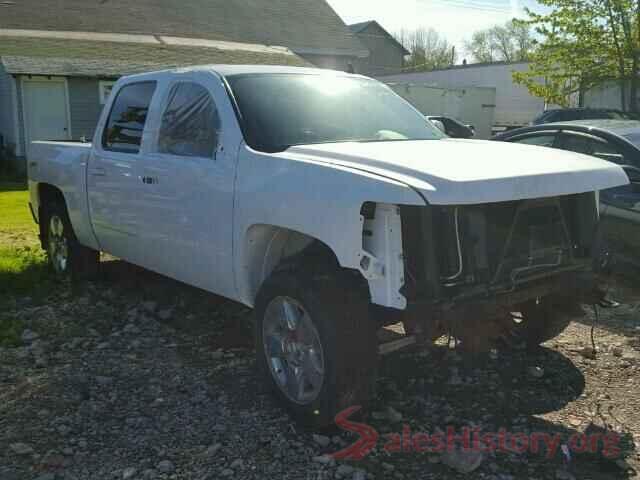 4T1B61HK1JU011341 2011 CHEVROLET SILVERADO