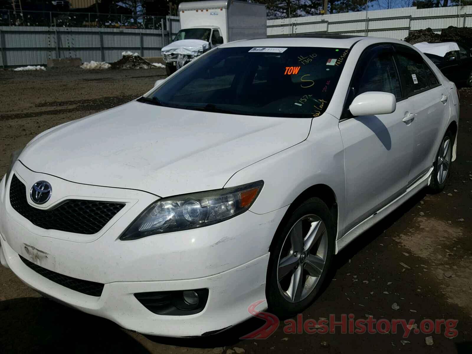 4T1BF3EK0BU755028 2011 TOYOTA CAMRY BASE