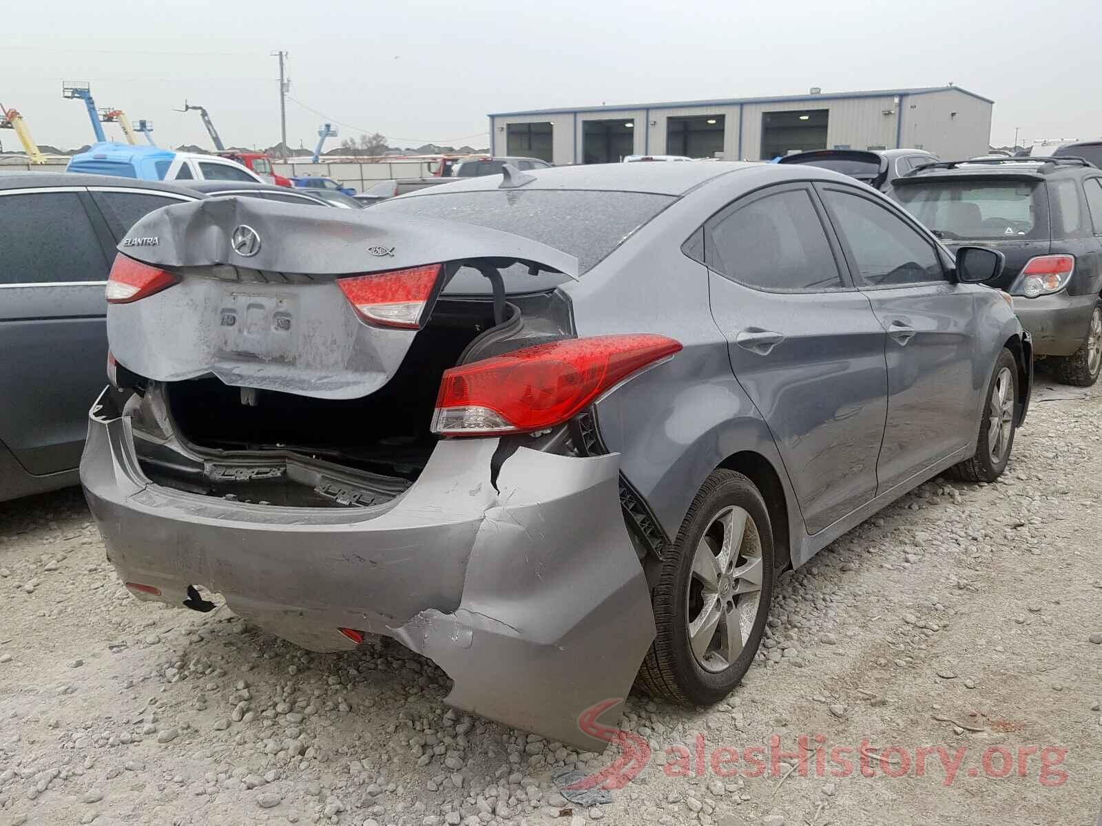 3KPA24AD5LE309899 2013 HYUNDAI ELANTRA