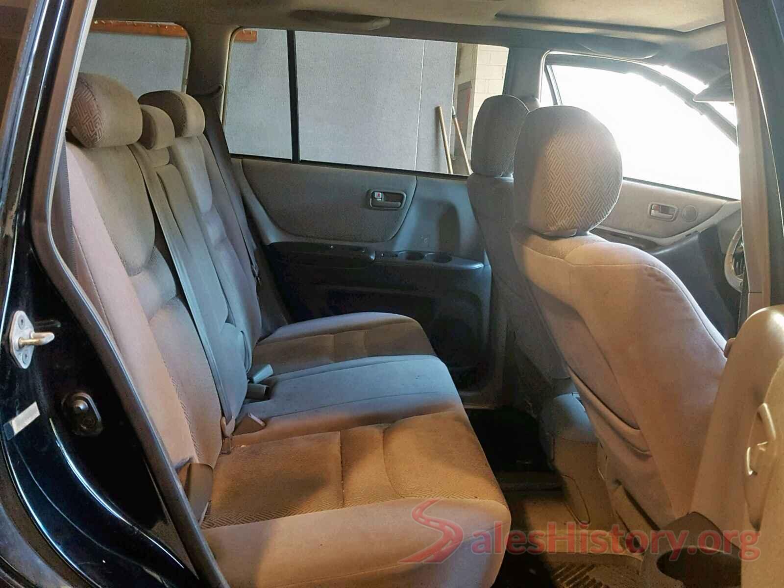 JTMZFREV9JJ157097 2002 TOYOTA HIGHLANDER