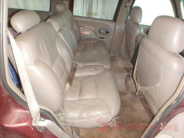 1C4NJPBA3HD200943 1998 GMC YUKON