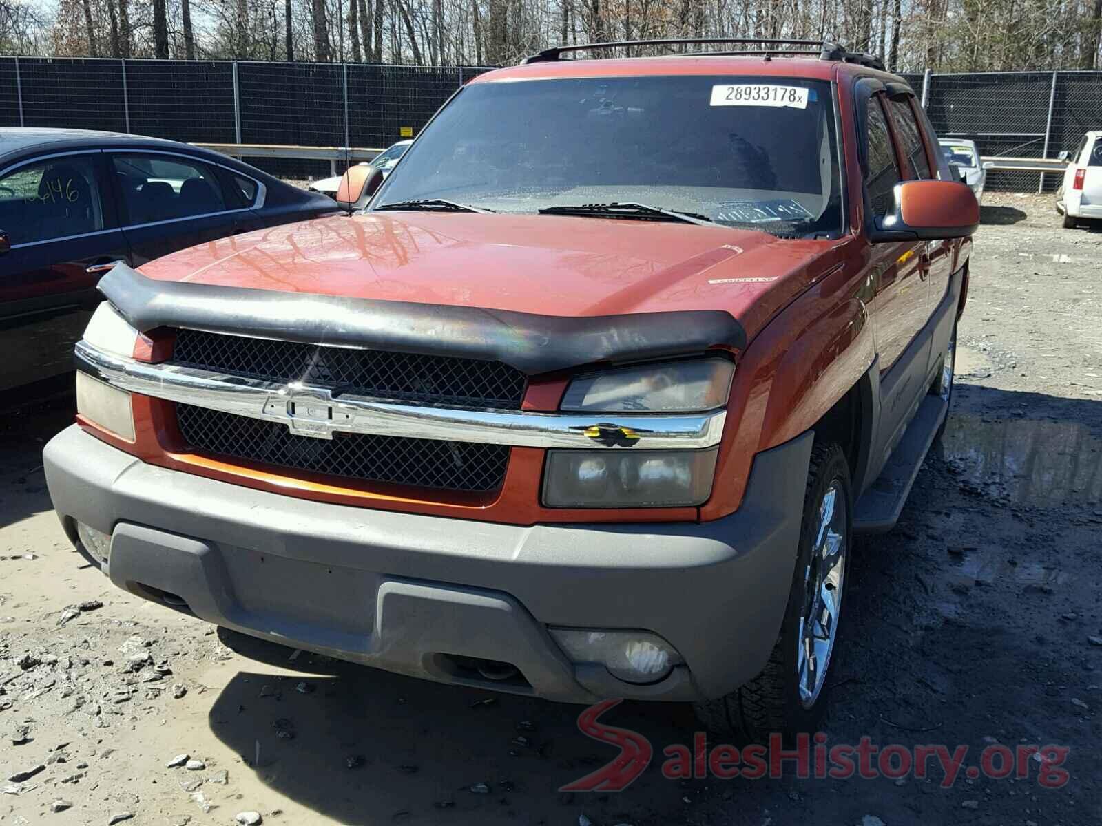 1HGCV1F56JA119868 2002 CHEVROLET AVALANCHE