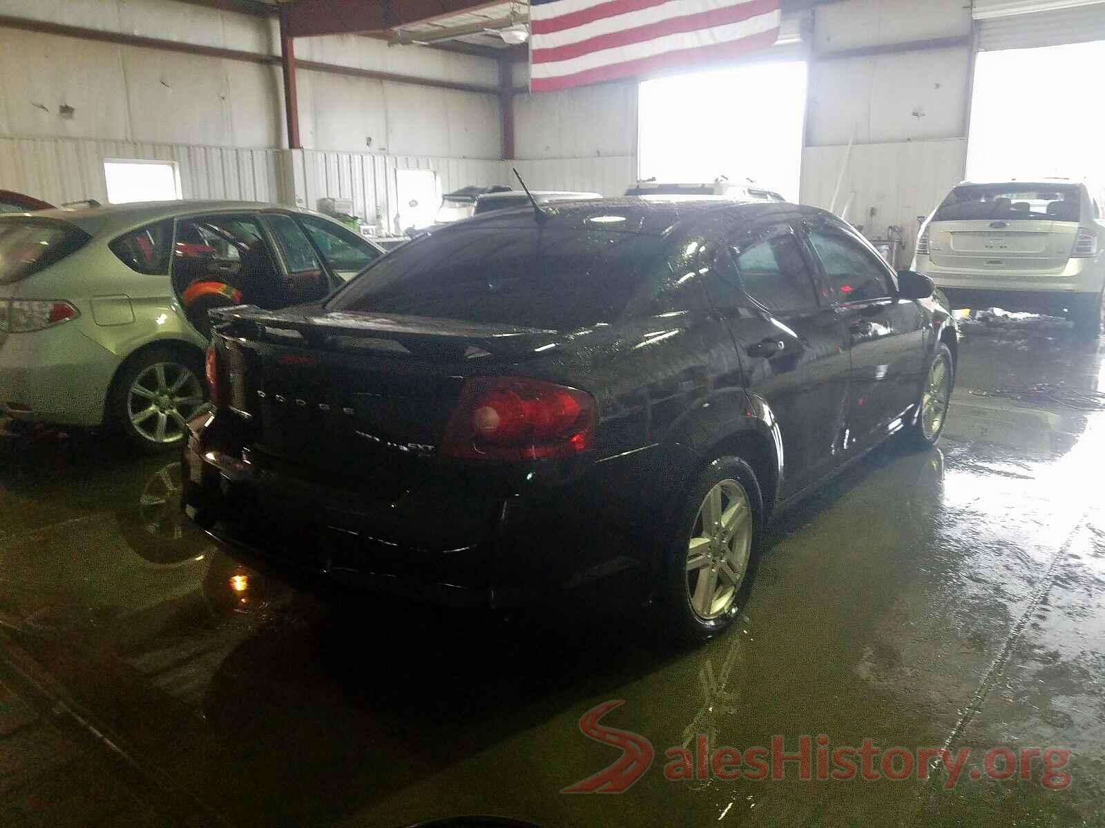 4JGDA5JB1GA720726 2013 DODGE AVENGER