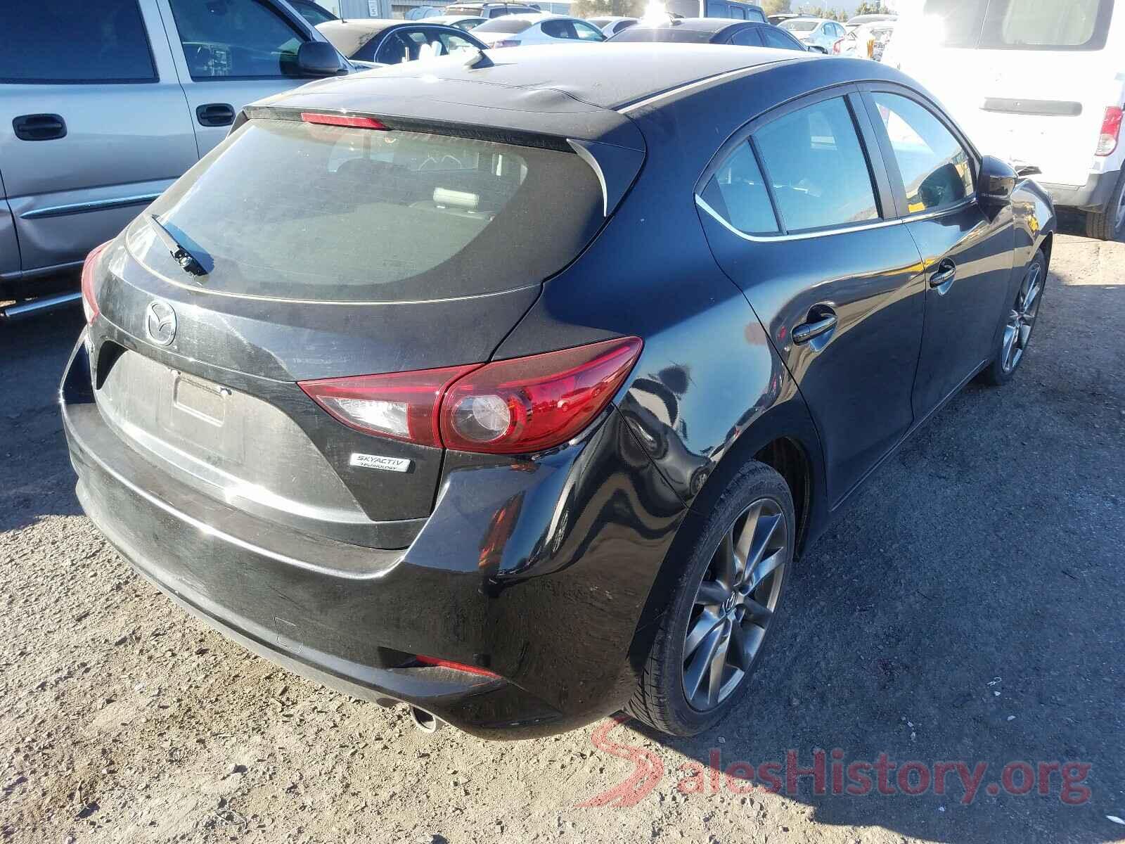 ML32F3FJ9JHF11532 2018 MAZDA 3