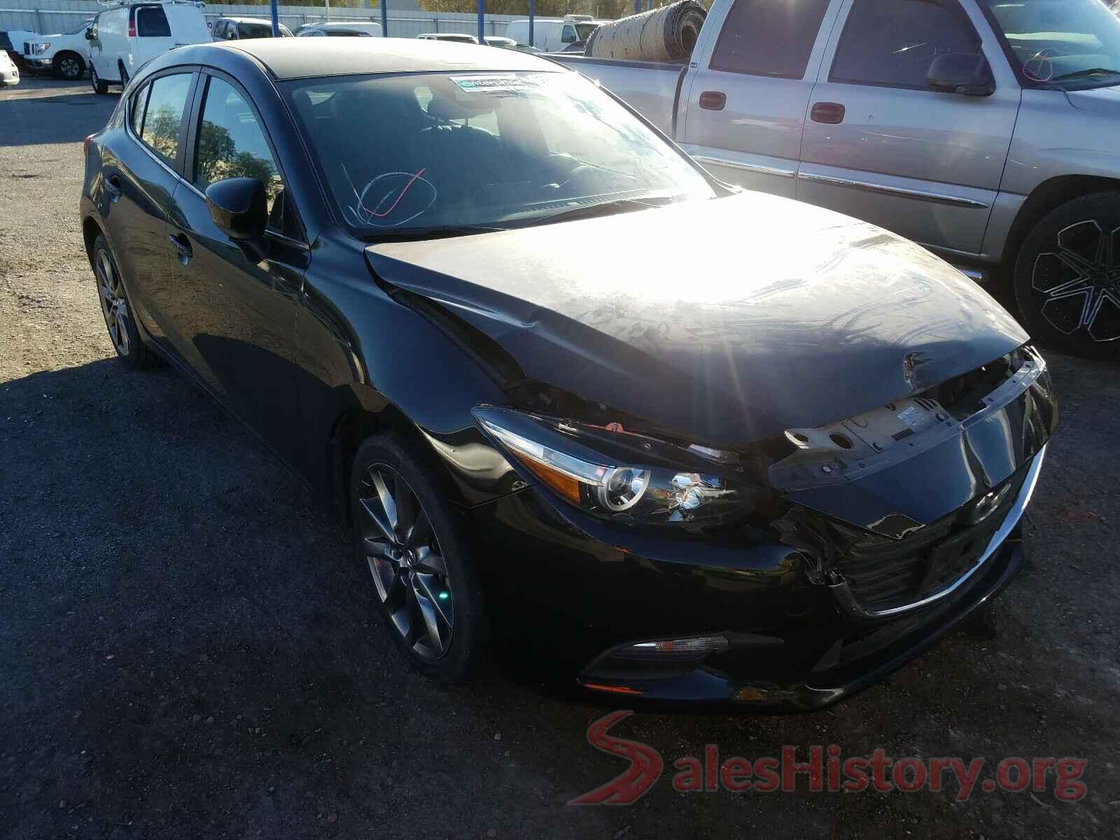 ML32F3FJ9JHF11532 2018 MAZDA 3