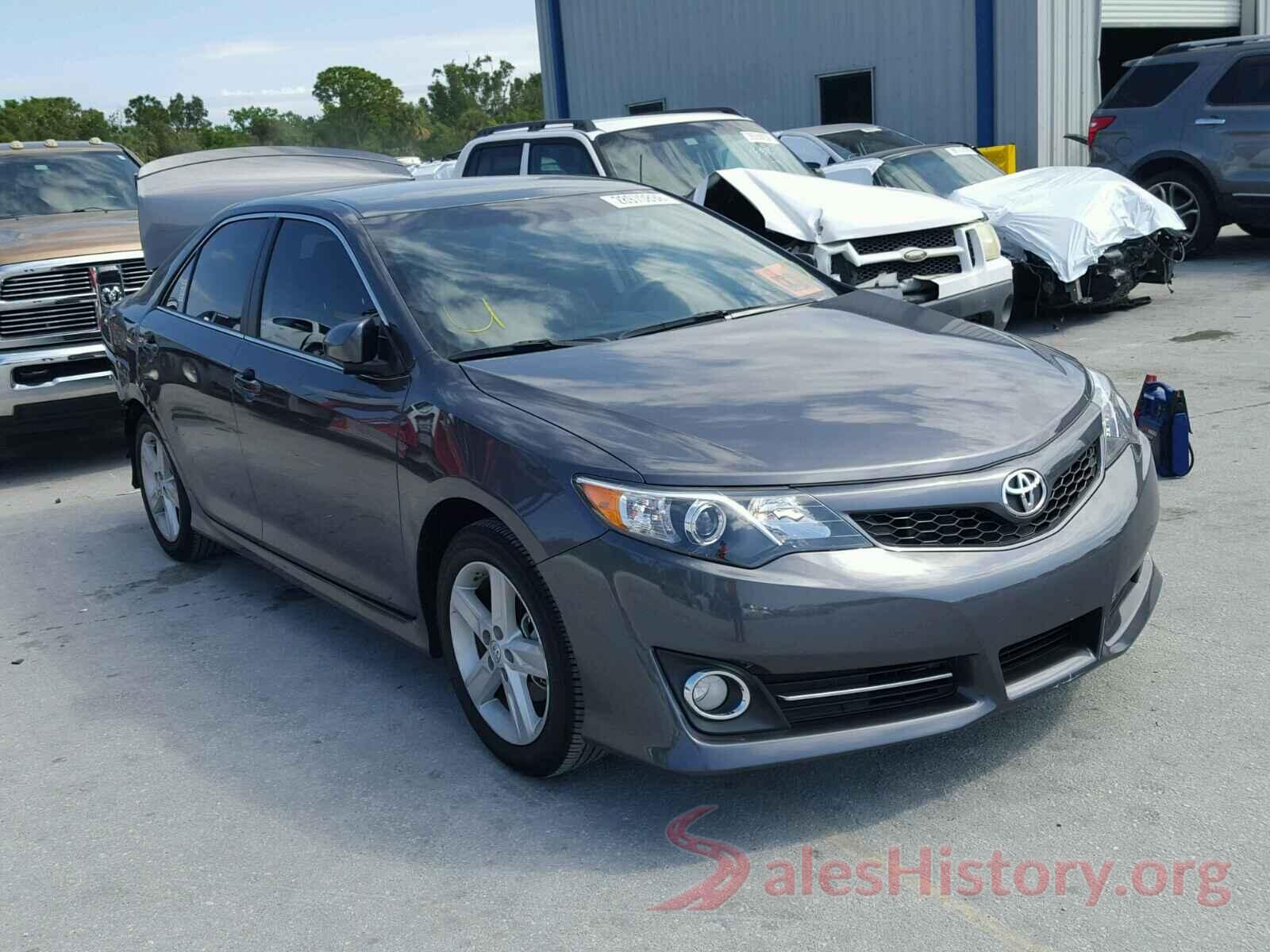 JTMRFREV8JJ192570 2014 TOYOTA CAMRY